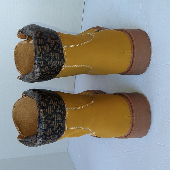 DKNY Miles Yellow Combat Moto Ankle Boots Faux Suede Lace-Up Size 8.5 - Picture 5 of 12
